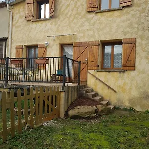 maison-dans-un-village-calme.midi-pyreneeshotels.com/